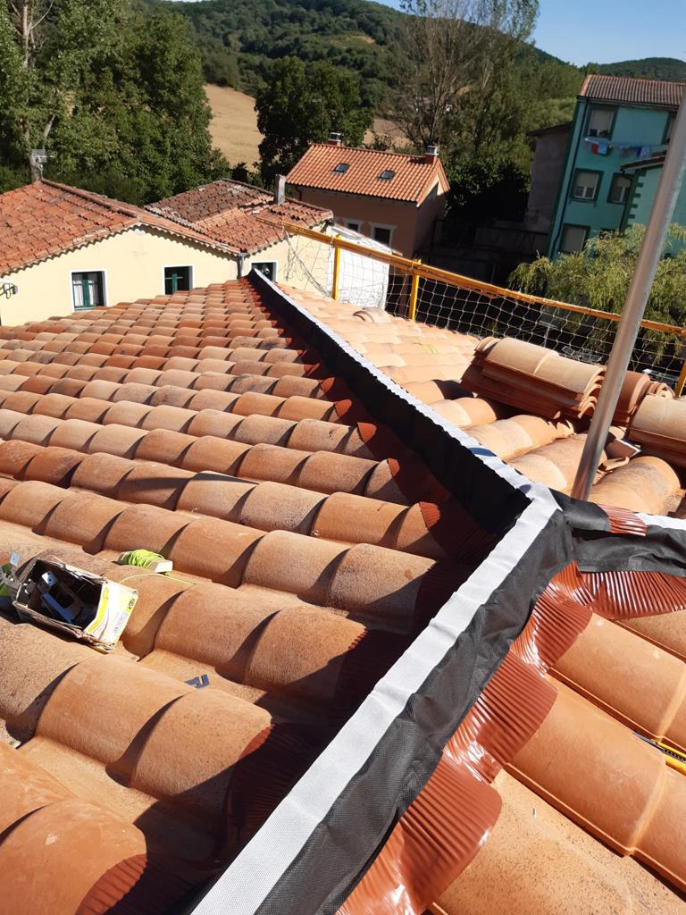 Servicios de instalación y rehabilitación de cubiertas de vivienda en Burgos